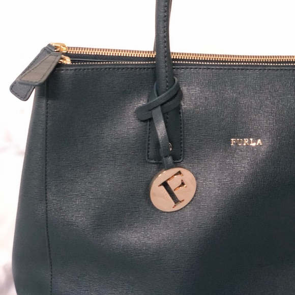 Furla structured tote NWOT green saffiano leather - Picture 3 of 6